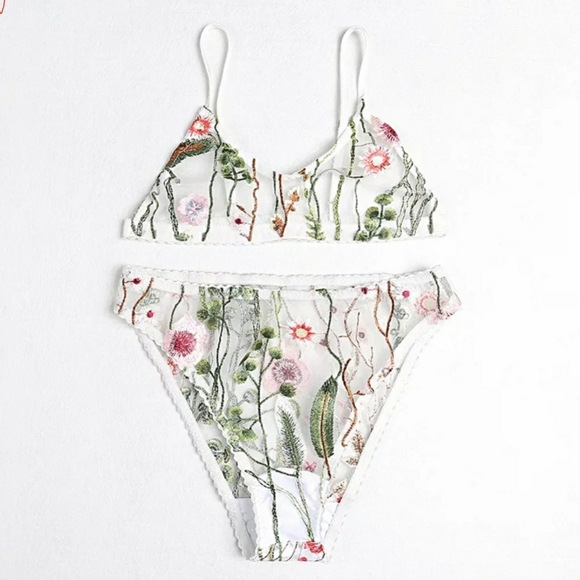 White floral bralette set - Picture 5 of 8